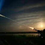 Росія атакувала Харків дроном “Молнія”: пошкоджено багатоквартирні будинки, серед поранених – немовля