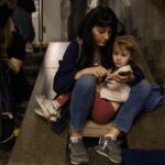 У Києві пролунали вибухи на тлі балістичної атаки
